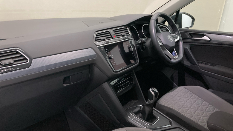 Volkswagen Tiguan 1.5 TSI 150 Life 5dr Petrol Estate